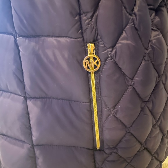 Michael Kors light weight coat - Picture 2 of 4